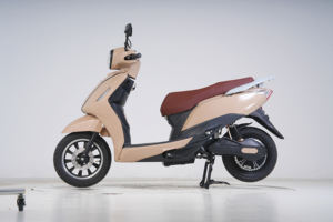 Moto Électrique à Batterie 1500W, Scooter à Deux Roues avec Puissance 72V et Vitesse Max de 60km/h pour Adultes - Product Image 3