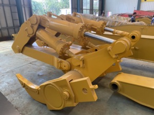 Attache de décompactage robuste <span class=keywords><strong>pour</strong></span> bulldozer CAT D6R - Product Image 1