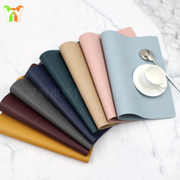 Napperons imperméables en similicuir antidérapants Tapis de table lavables faciles à nettoyer pour la cuisine Tapis et coussinets en PVC antidérapants