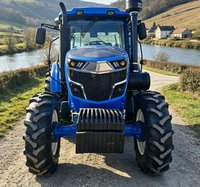 Tracteur agricole robuste, fiable, efficace et polyvalent à quatre roues motrices (4x4) de 100 ch, 90 ch, 80 ch