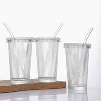 Bouteille d'eau et tasse à café glacé en verre rayé minimaliste avec couvercle, style Instagram, design élégant, protection de l'environnement