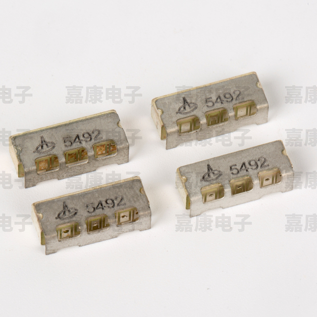 JIAKANG 8.6*5*3mm 5G WiFi Dielectric Filter with 5235MHz Center Frequency and 5150-5330MHz Bandwidth for Wireless Communication