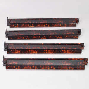 Supports et pousseurs de Mahjong en acrylique américain de <span class=keywords><strong>20</strong></span> pouces, motif écaille de tortue, doublement festonnés, Oh My Mahjong, avec pousseurs magnétiques - Product Image 1