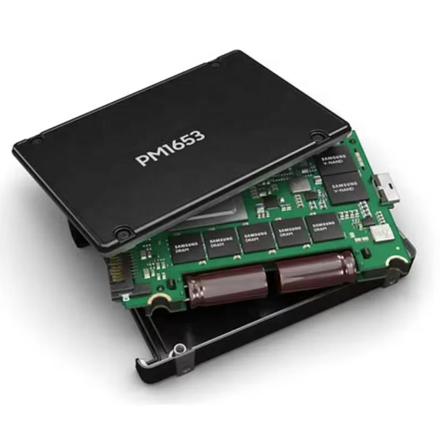 Enterprise Class SSD Pm1653 MZILG3T8HCLS-00A07 3.84Tb SAS 24G Enterprise SSD 2.5 Inch V-NAND TLC Dual Port 1DWPD Internal PCIe