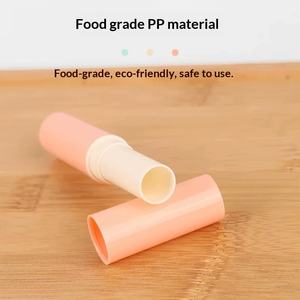 手作りDIY ABS彫刻入り多色直充式サンプル子供用韓国風空リップスティック - Product Image 1