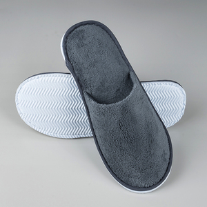 شباشب فندقية رمادية من الصوف المرجاني مع نعل EVA من المصنع الأصلي - Product Image 1