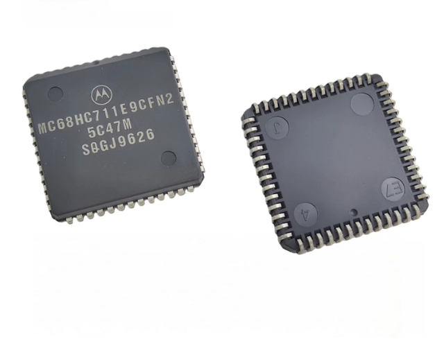 MC68HC711E9CFN2 PLCC-52 Packaged Microcontroller MCU Chip, Brand New and Original