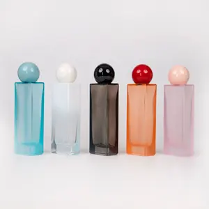 Frasco de perfume personalizado com embalagem de caixa de 50ml em estoque vazio de cor quadrada de luxo
