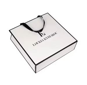 Bolsas de Papel Kraft con Asas, Impresas, de Lujo, Reciclables, para Regalos, con Logotipo de Marca de Ropa, Personalizadas, para Compras al por Mayor - Product Image 2