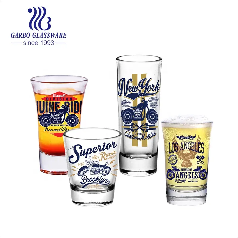 1Oz 2Oz 3Oz Classic Voorraad Volka Bier Tequila Straight Borrelglas Kleine Gekleurde Cup Met Aangepaste Logo decal