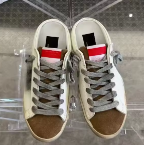 Zapatillas deportivas casuales tipo pantuflas para hombre, estilo italiano, de cuero blanco clásico, con parte superior de cuero genuino y forro transpirable. - Product Image 3
