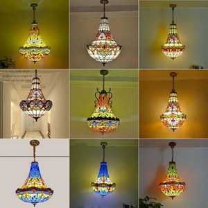 Lámpara de Techo de Vidrio Tiffany Hecha a Mano, Estilo Retro Creativo, Nueva Lámpara Colgante Mediana para Restaurante, Cafetería o Bar - Product Image 1