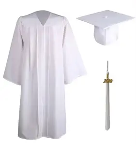 2024 Großhandel billig Erwachsene schwarz mattiert akademisch Bachelor Graduierungsskleid und Mütze