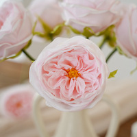 Centres de table de mariage de haute qualité, fleurs réalistes, rose Austin, rose poussiéreuse