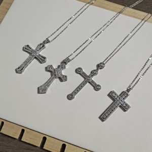 Europa y los Estados Unidos nuevo collar cruzado hombres y mujeres colgante de circón Cadena de clavícula transfronteriza opción más vendida - Product Image 6