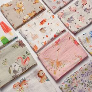 2025 tendance en gros produits vente Double couche bois de santal coton bébé couverture Animal fleur dessin animé motif mouchoir - Product Image 2