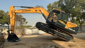 Excavadora Hyundai 220-9s usada Excavadora sobre orugas de alta calidad y en buenas condiciones para la venta - Product Image 5