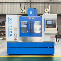 Centre d'usinage CNC vertical 3 axes XH7126, centre d'usinage CNC vertical SP8126 pour le traitement des métaux