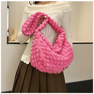 <b>Beanbag</b> <b>Large</b> Capacity Women's Shoulder Bag with Puff Cloud Pleated Diamond Pattern, Casual Japanese and Korean Style - Product Image 4
