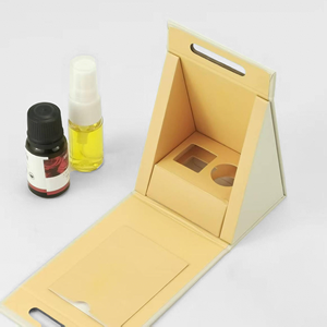 Boîte cadeau rectangulaire personnalisée pour huile essentielle, vernis à ongles, huile de soin de la peau - Boîte en papier rigide recyclable, doublure en éponge, fermeture magnétique - Product Image 6