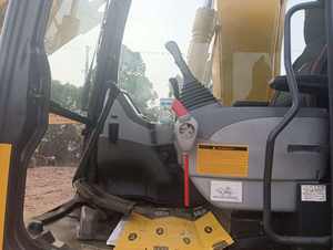 Japan Komatsu Vente en gros Pelle Komatsu PC160 16T | Pelle sur chenilles d'occasion d'origine japonaise pour l'exploitation minière et la construction - Product Image 5