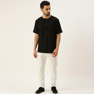 T-shirt noir pour homme coupe classique en tissu personnalisé 2026, impression personnalisée du logo de la marque, manches courtes, respirant, tenue de tous les jours - Product Image 1