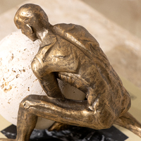 Sculpture de Luxe Homme Penseur Abstrait en Alliage + Marbre Naturel/Alliage + Boule de Cristal, Ornement Décoratif de Table pour la Maison
