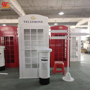 SMOOTH Fabrik Großhandel Maßgefertigte Eisen-Vintage-Telefonzelle im Londoner Stil mit Briefkasten und Wegweiser für Hochzeiten und Events - Product Image 1