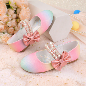 Scarpe Mary Jane da bambina con fiocco color arcobaleno, perfette <span class=keywords><strong>per</strong></span> bambine più grandi e più piccole da indossare come damigelle d'onore a matrimoni - Product Image 3