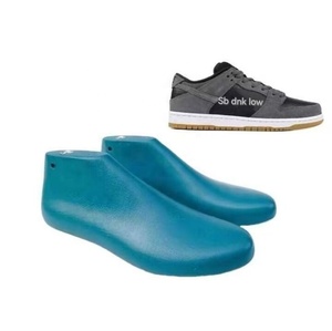 Zapatillas de <span class=keywords><strong>skate</strong></span> bajas SB D * NK para hombre zapatillas de plástico dura - Product Image 1