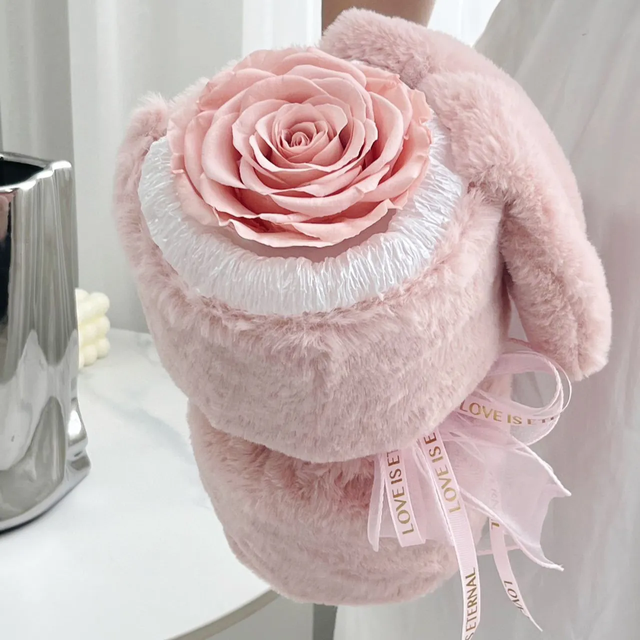 Mode Attraktives Design Super Big Single Preserved Rose Flower Rabbit Design Bouquet