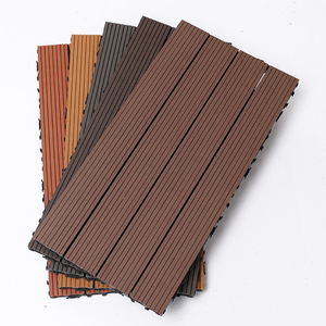 Diferentes Tipos de Baldosas de Madera Compuesta para Exteriores, Baldosas de WPC con Sistema de Enclavamiento, Baldosas Rectas con Diseño de Rayas - Product Image 3