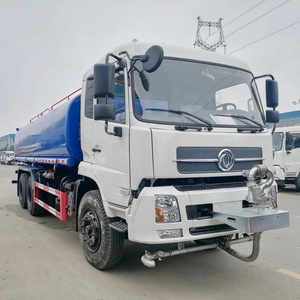 Precio de Fábrica, Camión Cisterna Dongfeng 6X4 de 10 Ruedas, 20-25 CBM, Euro 2, Volante a la Izquierda, para Limpieza de Carreteras - Product Image 1