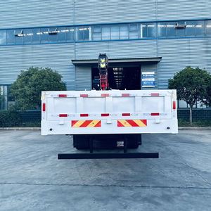 Euro 3 Dongfeng Truck Mounted Crane 8 Ton Five Section Straight Boom Lifting Vehicle for Outdoor <b>Engineering</b> Hoisting <b>Machinery</b> - Product Image 6
