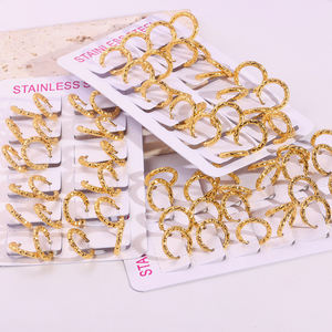 Aretes de Aro de Acero Inoxidable al Por Mayor Bañados en Oro de 18k para Mujer con Textura a la Moda Joyería de Aros Gruesos de Tendencia - Product Image 2