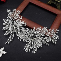 Applique florale populaire en strass 3D, faite à la main, avec fil et cristaux, pour robes et accessoires