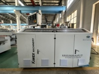 Ligne de production de panneaux muraux à lamelles en PVC pour extérieur, panneaux muraux rainurés en WPC (bois-plastique) en PE, co-extrusion