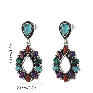 Orecchini Vintage a Goccia con Dettagli in Pietra Colorata, Design Retrò, Accessori di Moda per Donne - Product Image 4