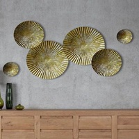 Art mural en métal de haute qualité au design moderne avec cercles dorés brillants de style médiéval pour les festivités de Diwali, fabriqué en Inde