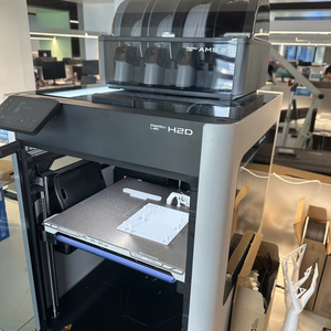 Impresora 3D H2D Multicolor con Sistema Combinado, Impresora de Escritorio CoreXY Cerrada, Compatible con Función Opcional de Grabado y Corte Láser - Product Image 4
