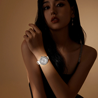 Montre pour femme en alliage de diamant étoilé Vodoy de qualité supérieure, bracelet en cuir véritable, style européen simple et élégant, étanche 30M, logo personnalisé