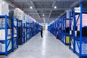 Étui 2-en-1 en TPU et PC avec support magnétique et anneau de maintien réglable pour iPhone 17 16 15 14 13 12 11 Pro Max - Product Image 6