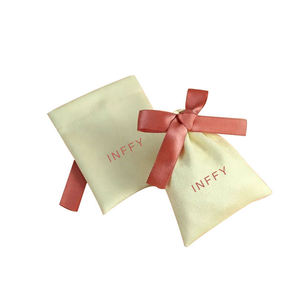 Pochette en velours personnalisée avec logo, nœud papillon, 30x40cm, petite, recyclable, sérigraphiée, de luxe, colorée, pour ranger les colliers - Product Image 1
