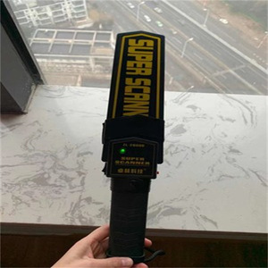 เครื่องตรวจจับโลหะแบบมือถือ HANNUS Super Scanner ขนาด 12 นิ้ว รุ่นพลาสติกสีดำ สำหรับการตรวจสอบความปลอดภัย - Product Image 5