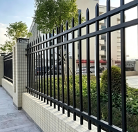 Clôture murale tubulaire en acier standard américaine, panneaux de clôture en acier galvanisé de haute qualité, design moderne avec revêtement en poudre, clôture de jardin en acier
