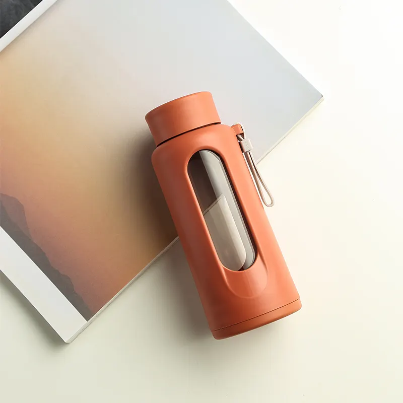 0684 портативная прозрачная бутылка для воды из боросиликатного стекла с силиконовым рукавом