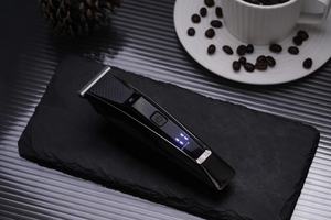 Nueva cortadora de pelo eléctrica inalámbrica recargable de peluquero profesional a prueba de agua para hombres - Product Image 5