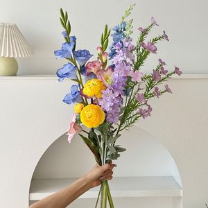 ช่อดอกไฮเดรนเยียและดอกกุหลาบประดิษฐ์ ผ้าไหมคุณภาพสูง เหมาะสำหรับตกแต่งงานแต่งงาน ตกแต่งบ้าน ของขวัญรับปริญญา และพร็อพถ่ายรูป - Product Image 4