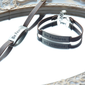 Bracelet en cuir « Be Fearless » pour homme, bijou inspirant gravé, forme rectangulaire, origine Yiwu - Product Image 1