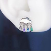 Bijoux de piercing corporel en alliage de titane ASTM F136, motif nuage avec pendentif bijou, clous d'oreille tendance à filetage interne